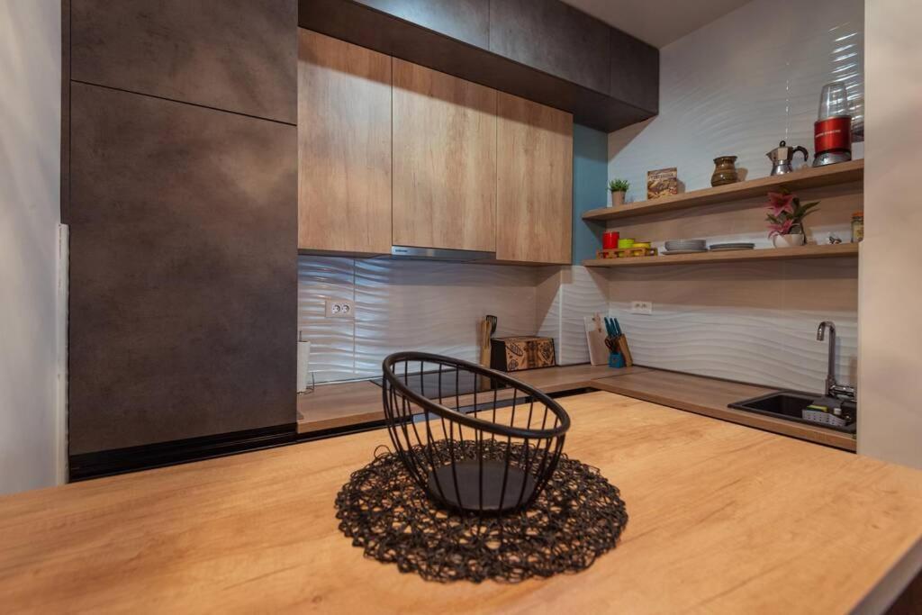Modern, Bright And Cozy Apartment Podgorica Luaran gambar