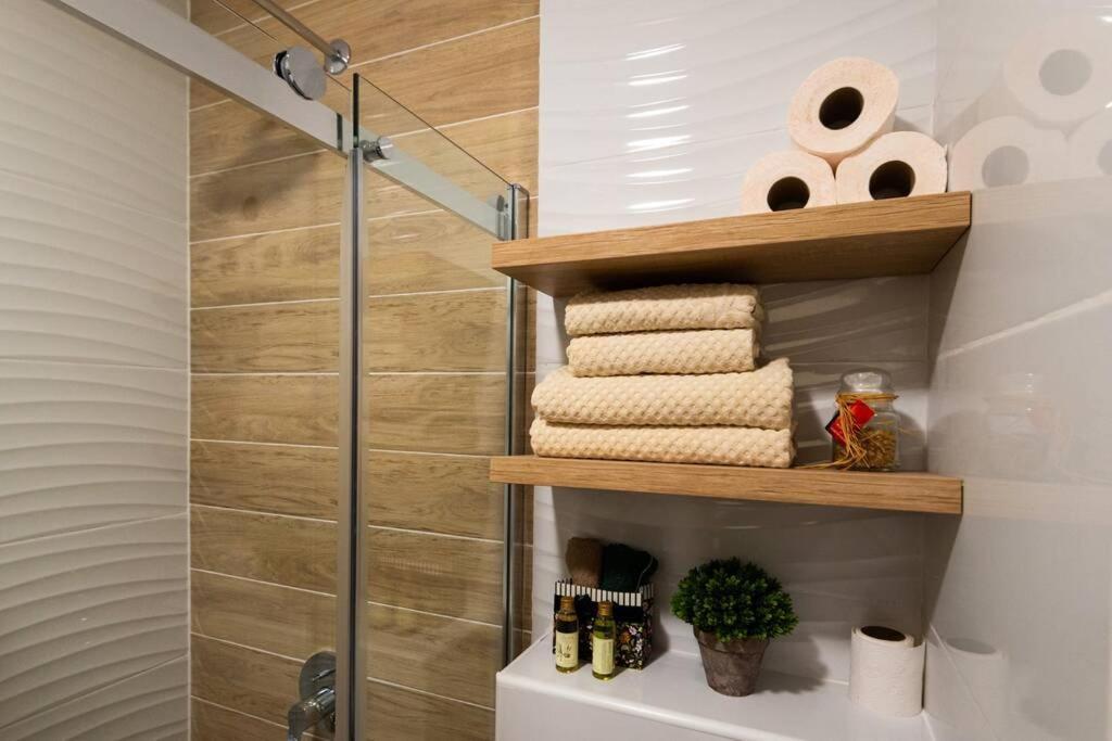 Modern, Bright And Cozy Apartment Podgorica Luaran gambar